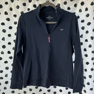 Vineyard Vine quarter zip size medium